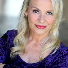 Photo star :  Wendee Lee