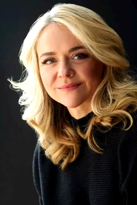  Rachel Bay Jones