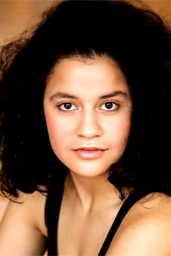  Ana Scotney