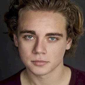 Photo star :  Christopher Dylan White