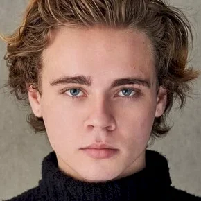 Photo star :  Christopher Dylan White