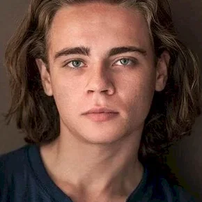 Photo star :  Christopher Dylan White