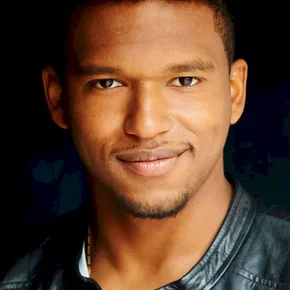 Photo star :  Lovell Adams-Gray