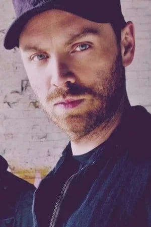 Jon Buckland photo