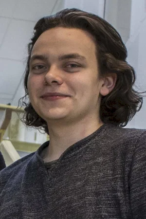  Aleksander Holmen photo