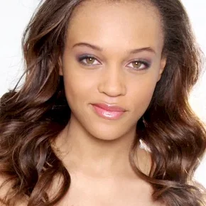 Photo star :  Reign Edwards