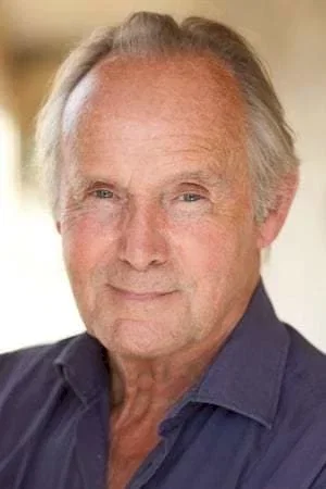  Clive Francis photo