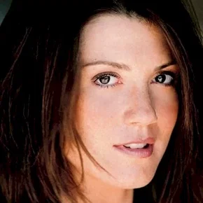 Photo star : Zoe Mclellan