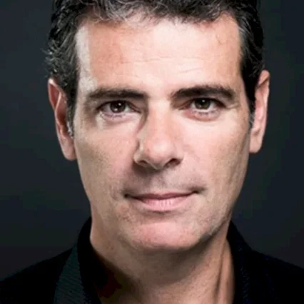  Olivier Bouana