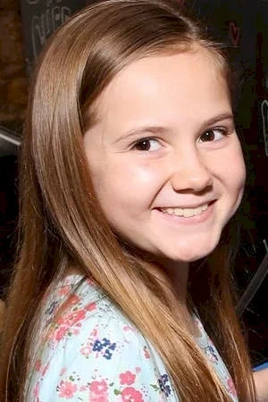  Kendal Farr photo