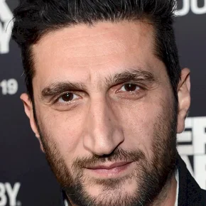 Photo star :  Fares Fares