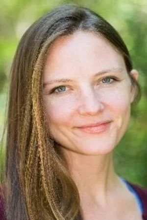  Maggie Clifford photo
