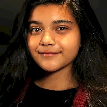  Iman Vellani
