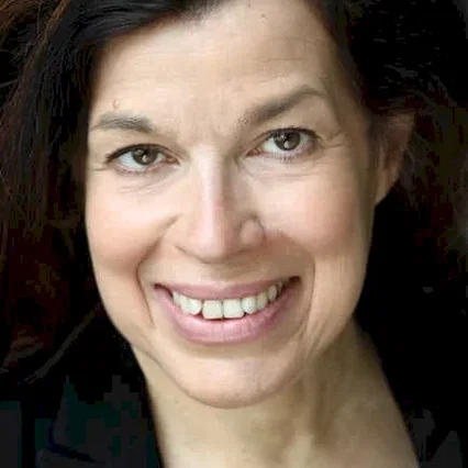  Catherine Artigala