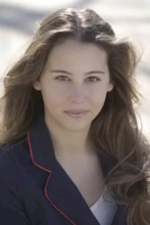  Irene Escolar photo