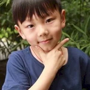 Yang Yanduo