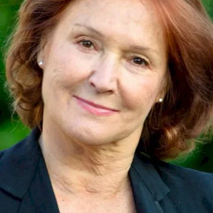  Colette Kraffe
