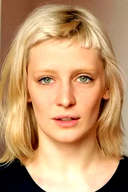 Lucie Debay