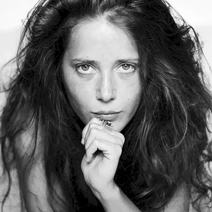  Lola Dubus