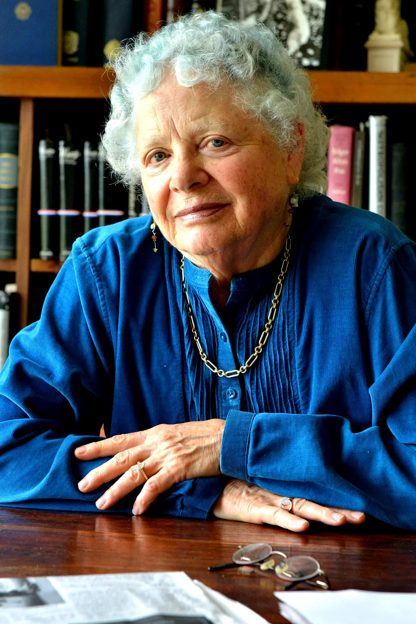  Anne Bernays