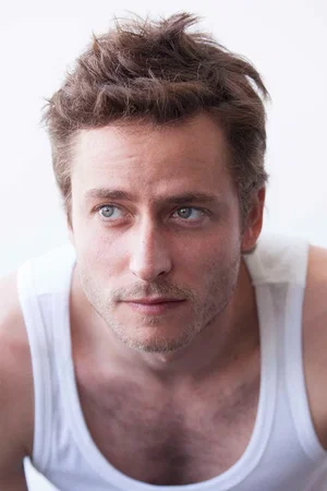 Michael  Aloni  photo