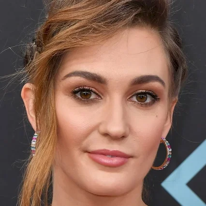  Kat Barrell