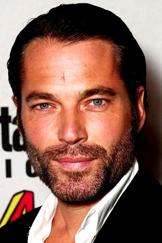 Tim Rozon