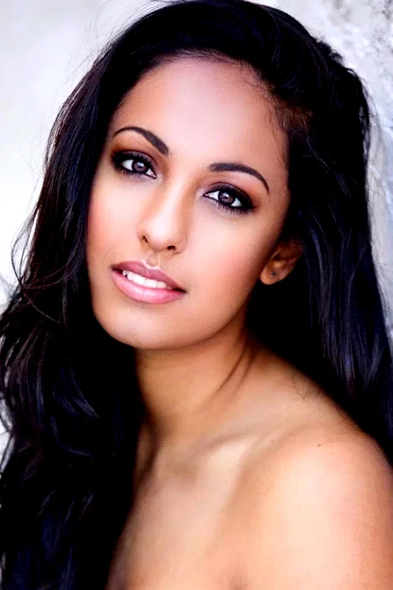  Yasmin Kassim