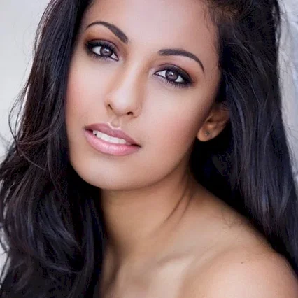  Yasmin Kassim