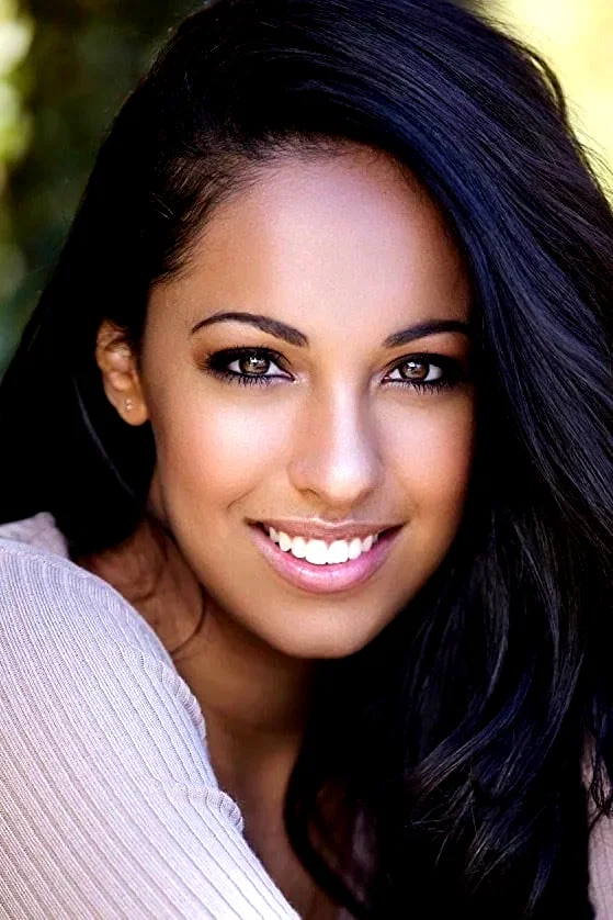  Yasmin Kassim