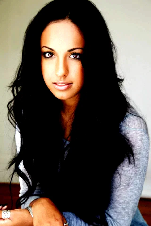  Yasmin Kassim