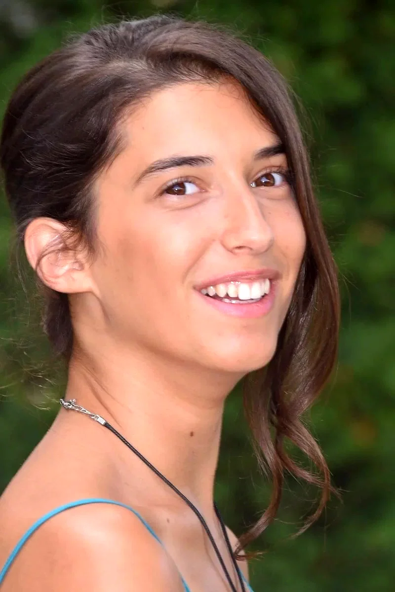  Estelle Lescure