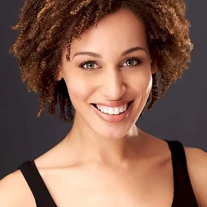  Kyana Teresa