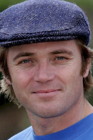 Alex Ferns photo