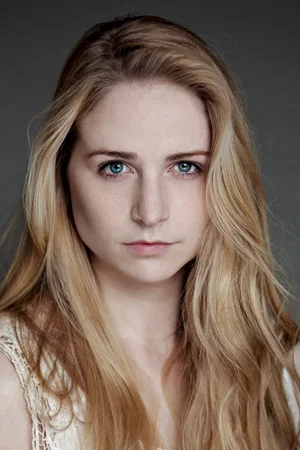  Niamh Algar photo