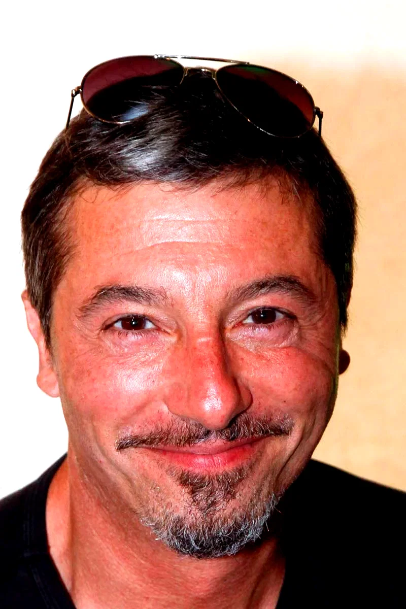  Marc Duret