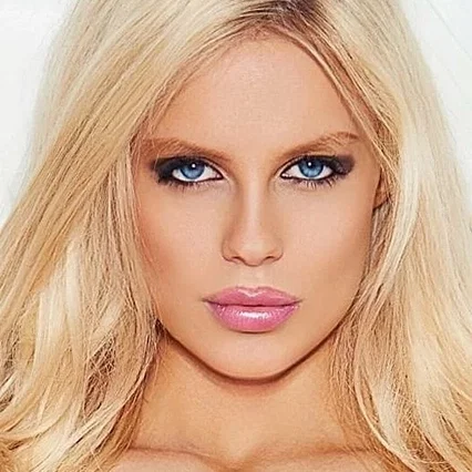  Amber Sienna