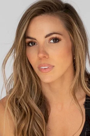  Courtney Blythe Turk