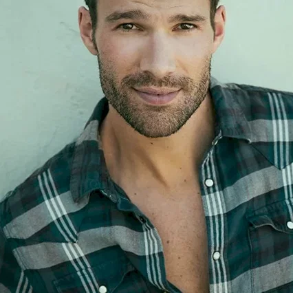  Aaron O'Connell