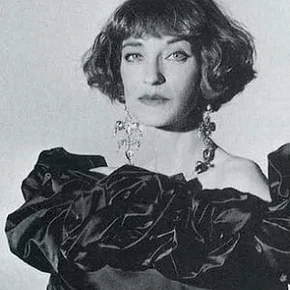 Photo star :  Loulou de la Falaise