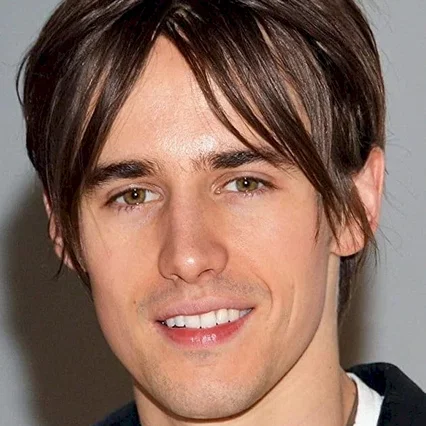 Reeve Carney