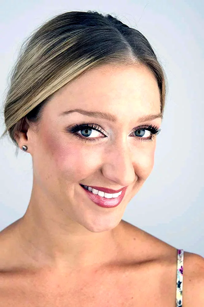  Elissa Cadwell