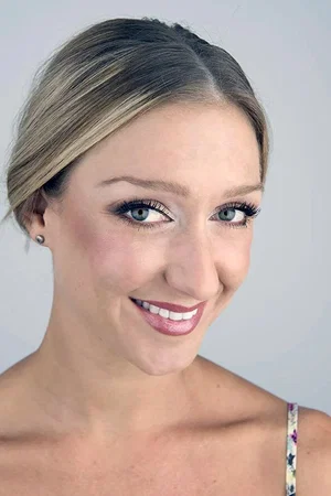  Elissa Cadwell photo