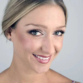 Photo star :  Elissa Cadwell