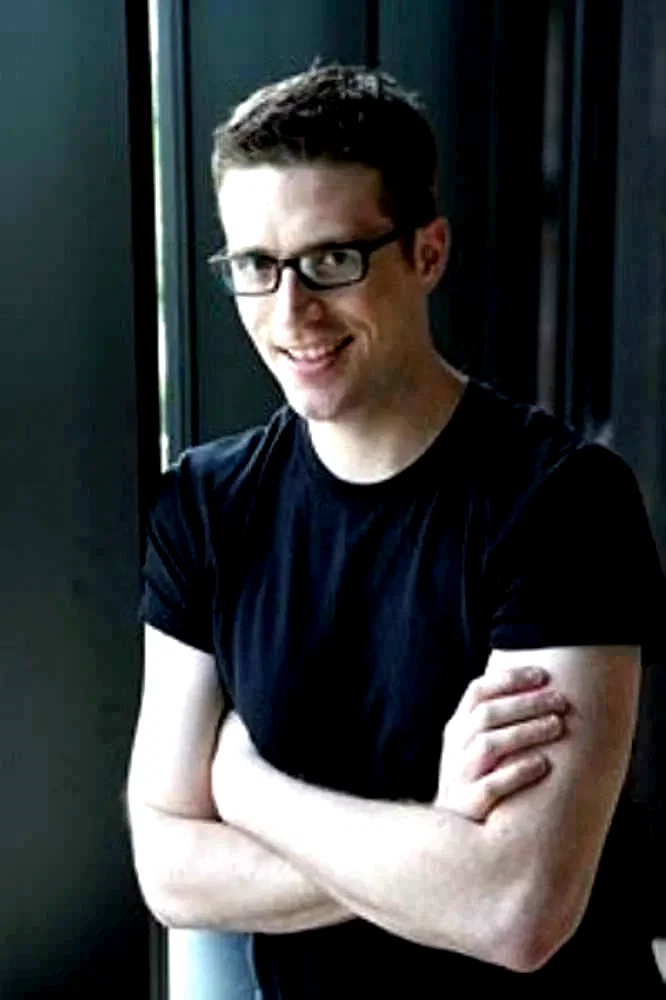 Angus MacLane