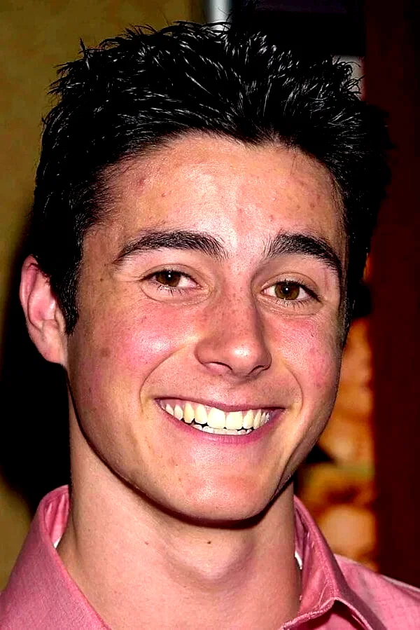 Eli Marienthal