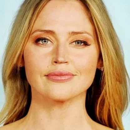 Estella Warren
