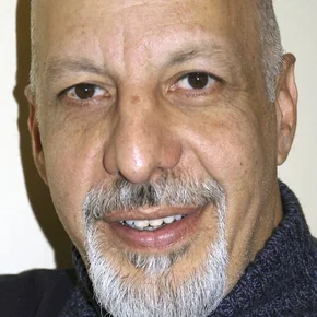 Photo star : Erick Avari