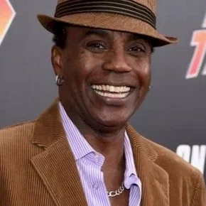 Photo star :  Donald Fullilove