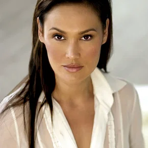 Photo star : Tia Carrere